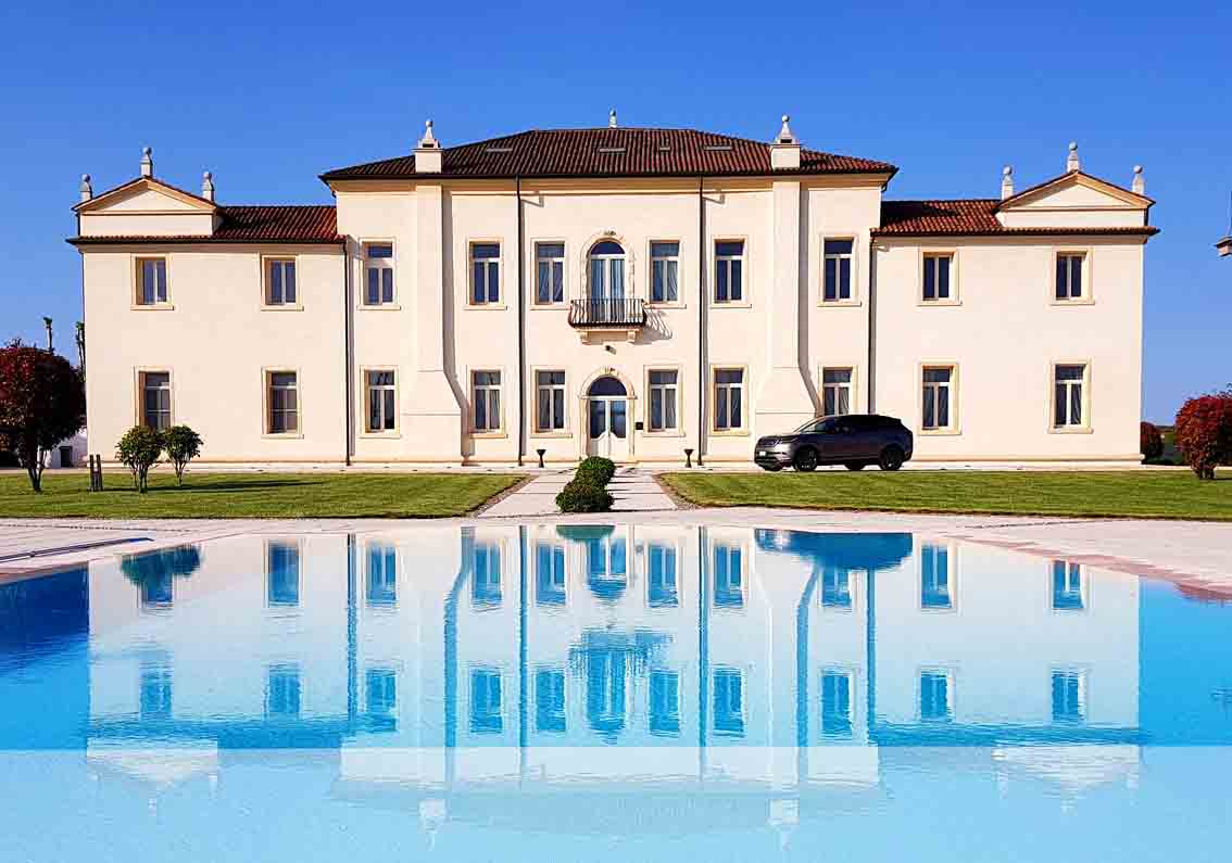 authentic venetian villa 16th century with swimming pool